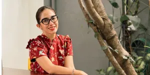 Ussy Sulistiawaty Kenang Saat Masih Ada Tahi Lalat di Bawah Mata, Ini Alasan Dihilangkan