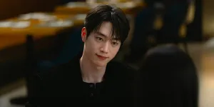 Visual Seo Kang Joon di Drama 'A Love Other Than Yours' Disebut Mirip AI 