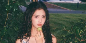Wang Yinglu Rayakan Ulang Tahun ke-26, Bagikan Pemotretan Cantik