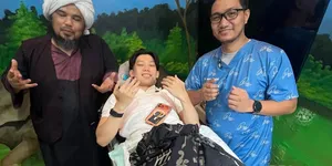 Potret Willie Salim Jalani Khitan Usia 24, Ungkap Alasan Medis dan Iman