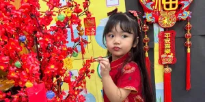 Xarena Anak Siti Badriah Tampil Imut, Jadi Cindo di Acara Imlek Sekolah