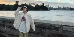 Yuqi Idle Tampil Fresh dengan Rambut Bob, Gaya Kasualnya Langsung Jadi Sorotan