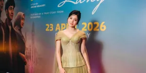 Zee Asadel Perdana Berhijab di Film 'KUPILIH JALUR LANGIT', Belajar Sabar dan Ikhlas