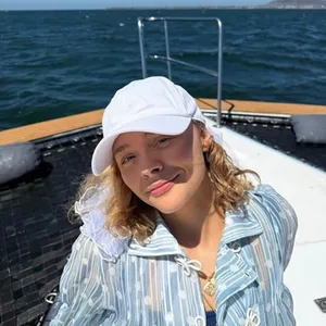 Chloë Grace Moretz se je poročila z dolgoletno partnerko Kate Harrison