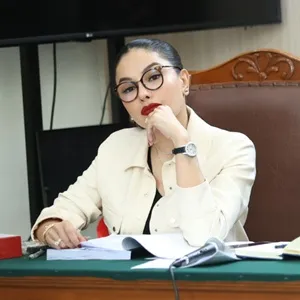 Nikita Mirzani Bongkar Borok Skincare Reza Gladys di Sidang, Tantang BPOM Turun Tangan: Sebut Punya Barang Buktinya