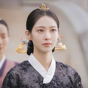 Gong Seung Yeon