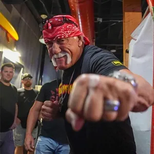 Profil Hulk Hogan dari Ring Gulat hingga Layar Lebar, Inilah Jejak Legenda WWE