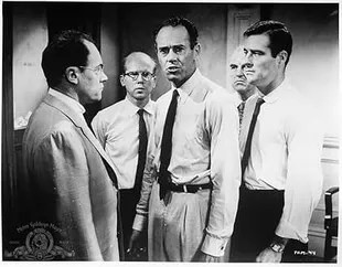 10 Film Paling Realistis Sepanjang Masa, Bisa Bikin Pikiran Penonton Seketika Terbuka 