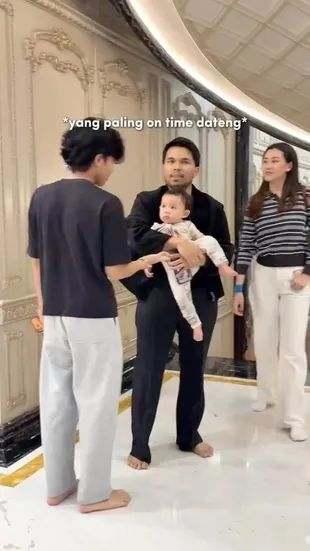 7 Potret Ameena, Azura, dan Baby Arash Kumpul di Rumah Gen Halilintar, Tingkahnya Bikin Gemas