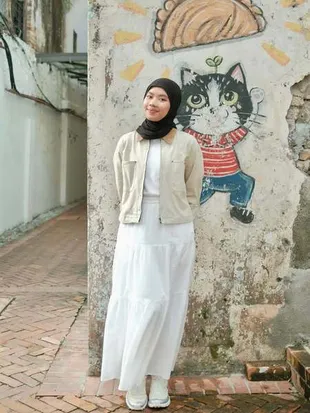 7 Potret Anak Sambung Irish Bella yang Kini Resmi Jadi Dokter, Cantik dan Pintar