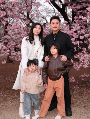 7 Potret Bobon Santoso Liburan Keluarga di Jepang, Ucap Maaf Lahir dan Batin 