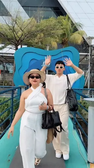 7 Potret Boiyen yang Dipuji Semakin Cantik Sejak Layangkan Gugatan Cerai, Sering Bikin Pangling