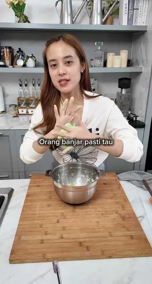 7 Potret Dapur Fani Masterchef yang Minimalis Modern, Estetik Banget