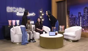 7 Potret Ekspresi Amanda Manopo dan Sara Wijayanto saat Dikenalkan Pacar Fajar Sadboy