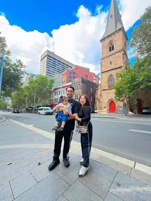 7 Potret Kiky Saputri Liburan ke Australia, Asyik Naik Kapal dan Main di Pantai