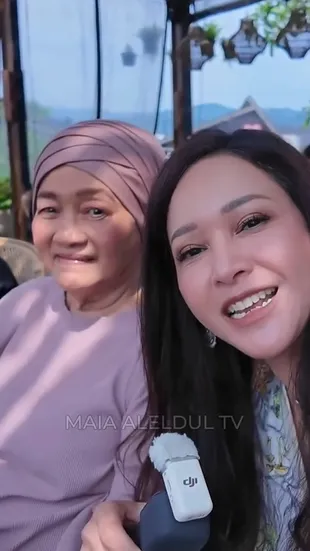 7 Potret Orang Tua Maia Estianty Rayakan Anniversary Pernikahan ke-61, Anak Cucu Kumpul