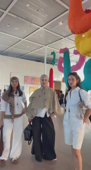 7 Potret Rini Yulianti Ngabuburit di Sidney, Ditemani Gista Putri dan Ana Octarina