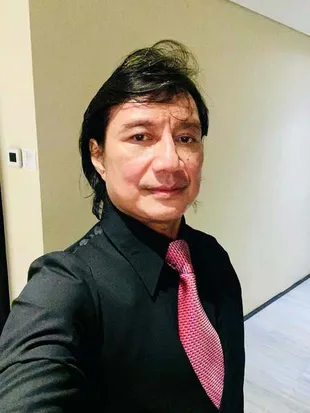 7 Potret Rumah Katon Bagaskara Kebanjiran, Air Hingga Masuk ke Kamar