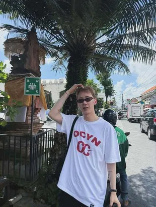 8 Potret Jo Kwon 2AM Liburan di Bali, Lakukan Berbagai Aktivitas Seru