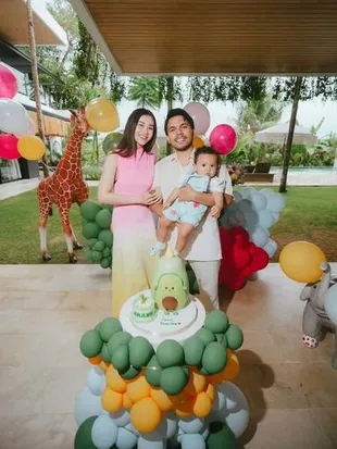 Potret Ultah Pertama Baby Arash, Aaliyah Massaid dan Thariq Halilintar Bahagia