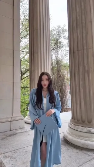 Annie ALLDAY PROJECT Wisuda di Columbia University, Tarzzan Datang
