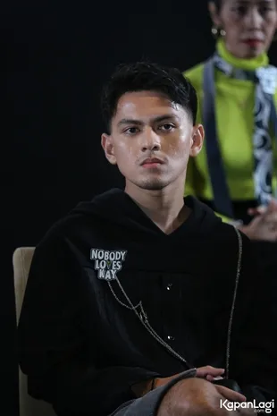 Biasa Sopan, Rey Bong Belajar Berkata Kasar Demi Perankan Karakter Ido di 'NOBODY LOVES KAY'