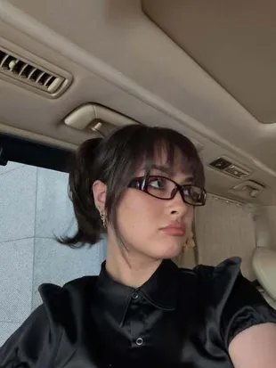 Caitlin Halderman Bikin Pangling Pamer Poni Baru, Penampilannya Makin Cute dan Fresh