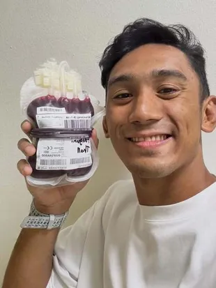 Potret Daffa Wardana Donor Darah Peringati Hari Thalassemia Sedunia