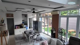 Dapur Rumah Baru Jirayut di Jakarta, Ini Alasan Punya Dua Kulkas