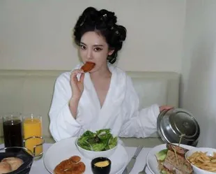 Dari Persiapan hingga After Party, Visual Ning Yizhuo di Met Gala 2026 Memukau