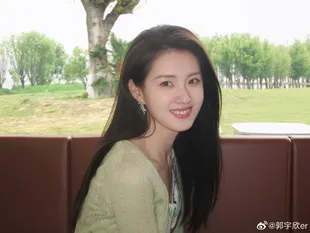 Deretan Pesona Cantik Seleb China dengan Visual Menawan dan Karisma Berbeda