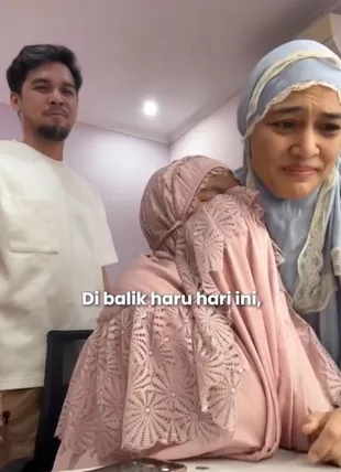 Detik-detik Anak Ratu Anandita dan Mario Irwinsyah Ketika Keterima di UI