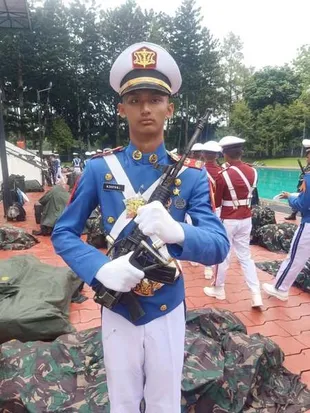 Dhofin Putra Ibnu Jamil Wisuda Prabhatar Akademi TNI