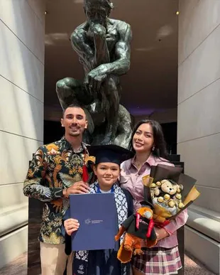 El Barack Lulus SD dengan Nilai A, Jessica Iskandar Bangga Anak Belajar Tanpa Les