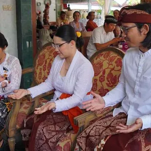 Elodie Adik Maxime Bouttier Jalani Mecolongan, Tradisi Hindu di Bali untuk Sang Anak