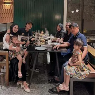 Evan Marvino Umumkan Sudah Rujuk dengan Istri, Bantah Isu KDRT hingga Perselingkuhan