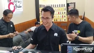 Eza Gionino Akui Masih Sayang Istri, Fokus Beri Kasih Sayang Untuk Ketiga Anaknya