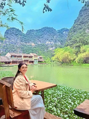 Girls Only, Bella Saphira Liburan Bareng Bestie ke Vietnam