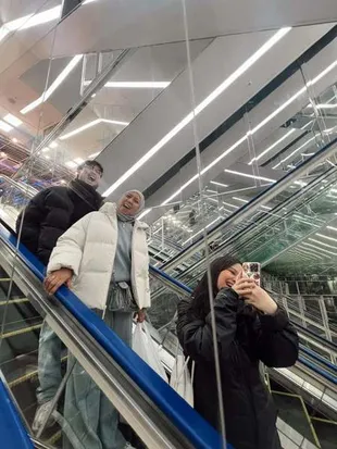 Hanggini Baby Moon di Jepang, Pamer Perut Makin Besar