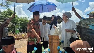 Harry Kiss Tak Pernah Absen ke Makam Vidi Aldiano Selama 40 Hari