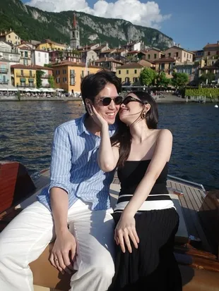 Honeymoon di Danau Como, Syifa Hadju Cantik Effortless