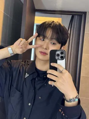 9 Idol K-Pop Ini Dituding Terkenal dan Berhasil Debut Karena Nepo Baby