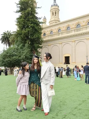 Jasmine Abeng Anak Ririn Ekawati Wisuda dari Kampus di AS, Raih Cumlaude
