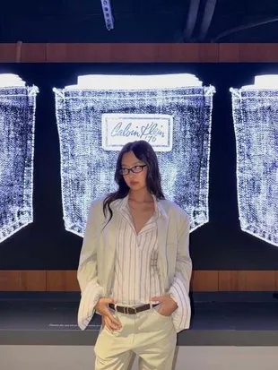 Jennie BLACKPINK Stunning di Show Calvin Klein NYFW 2026