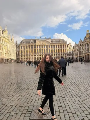 Keliling Eropa, Angel Karamoy dan Gusti Ega ke Belgia dan Belanda