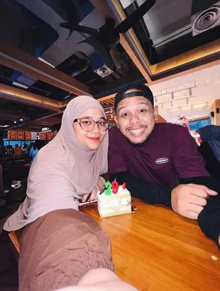 Komika Rin Hermana Lebarkan Sayap ke Panggung Musik, Rilis Lagu Hip Metal 'Pangka Mulo'