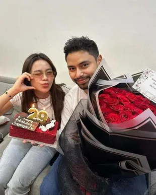 Lady Rara dan Aladull Umumkan Tunangan, Sebar Undangan dan akan Digelar Live Streaming