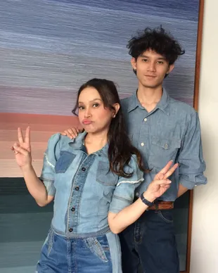 Potret Rossa Rayakan Ultah ke-20 Rizky Bareng Yoyo Padi, Kompak Pose Bertiga