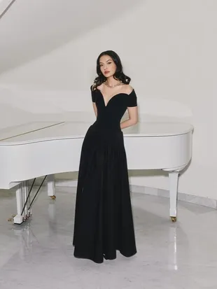 Masuk Usia 40-an, Raline Shah Mengaku Berada di Fase Tersehat