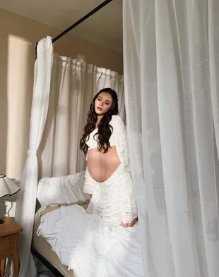 Maternity Shoot Alyssa Daguise Jelang Lahiran, Makin Glowing